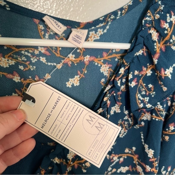 Melrose and Market Long Sleeve Ruffle Top Japanese Branches - Picture 11 of 12